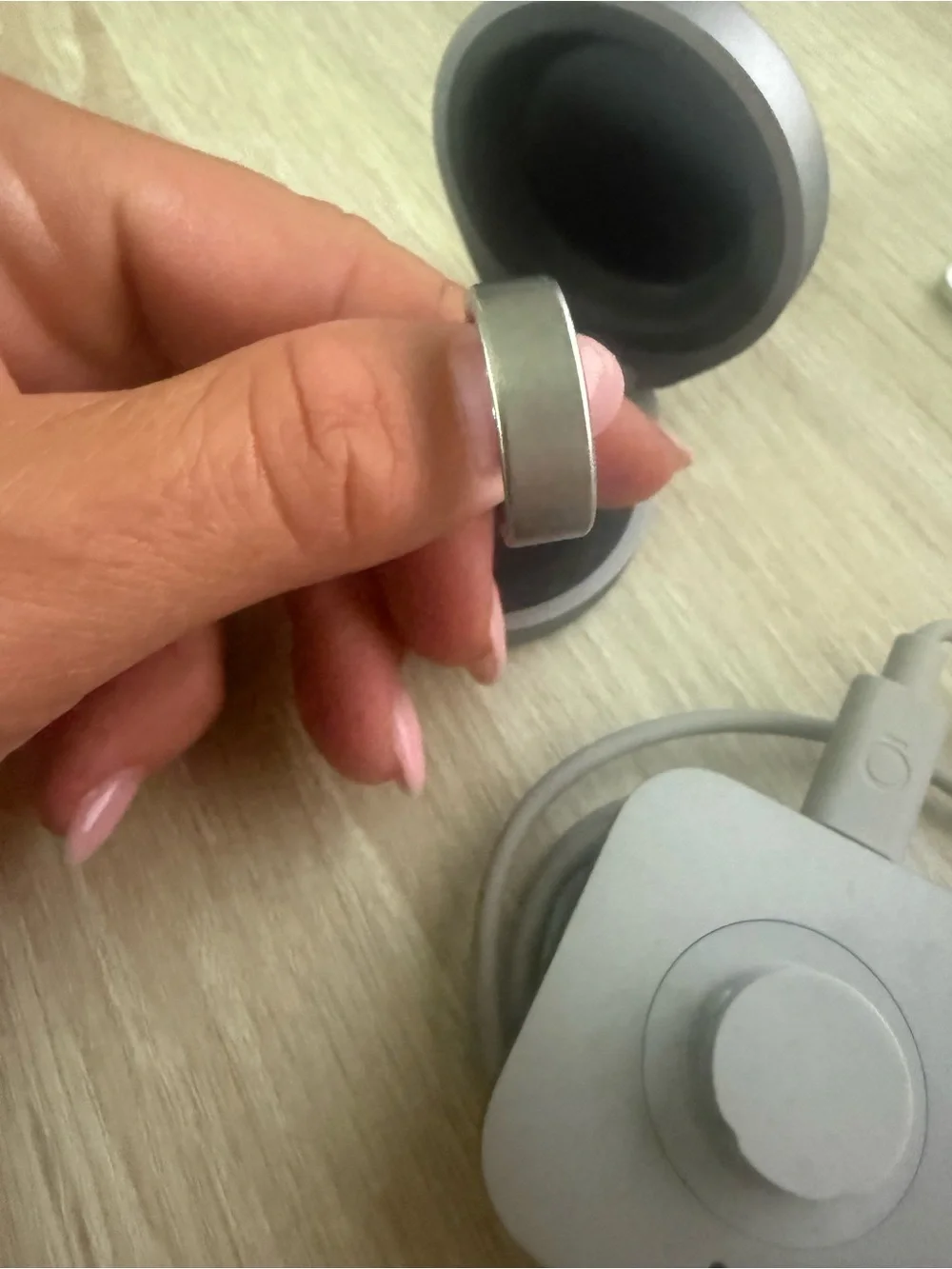 Oura ring 4 and Charger plus travel charger